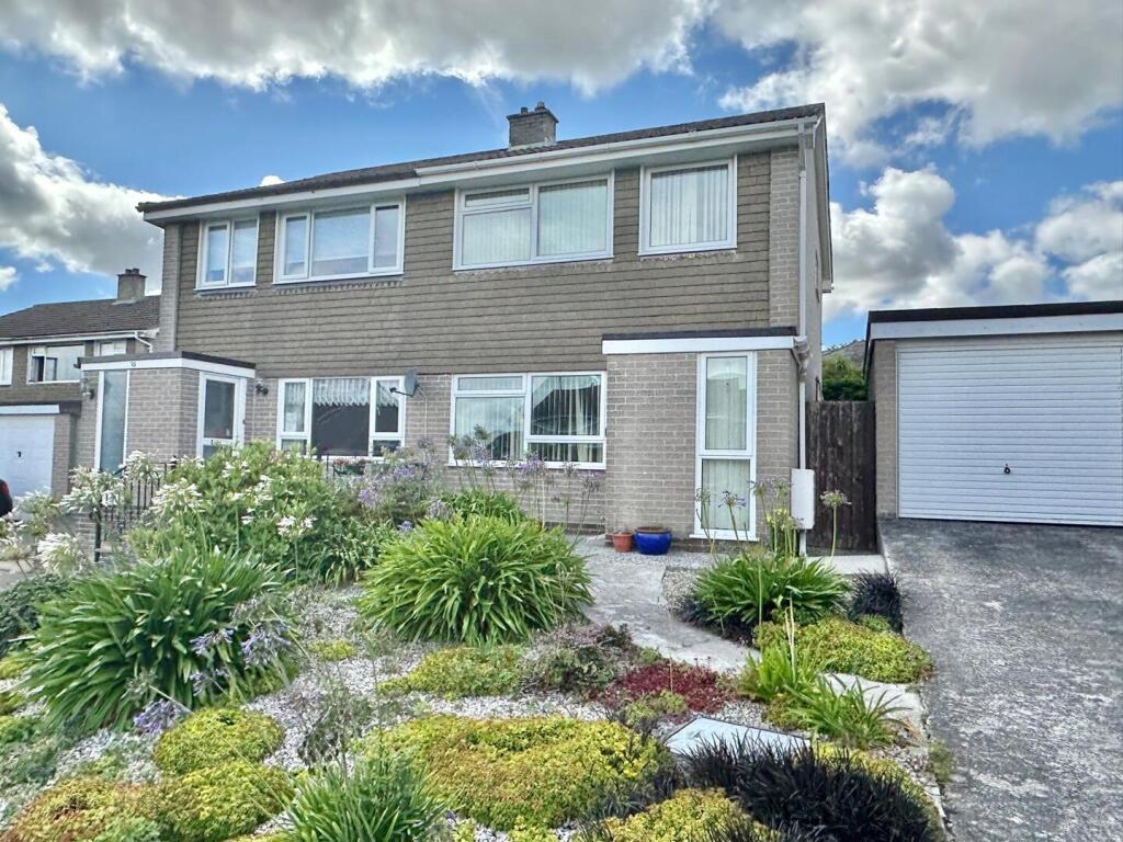 Murdoch Close, Truro