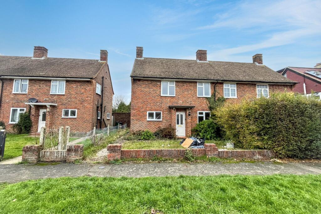 52 Kingscroft Road, Banstead, Surrey, SM7 3LY