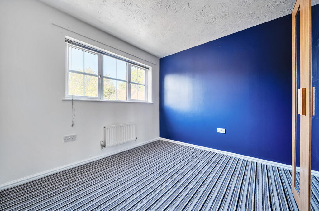 1331935-12-6883cf...