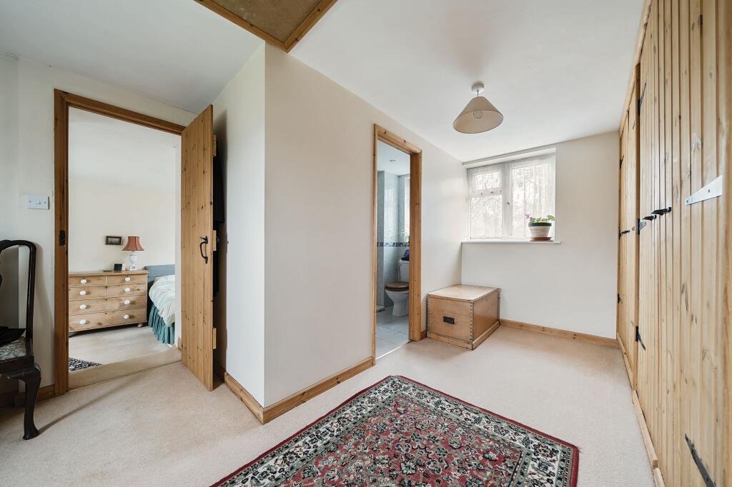 Dressing room and en-suite