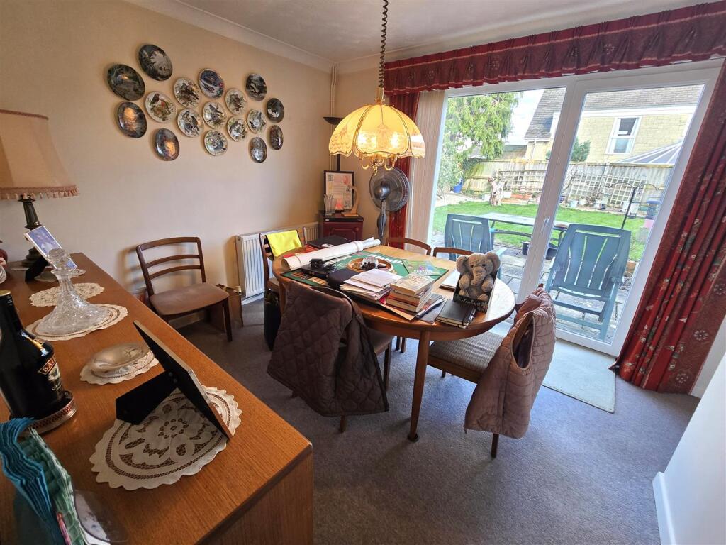 Dining Room.jpg