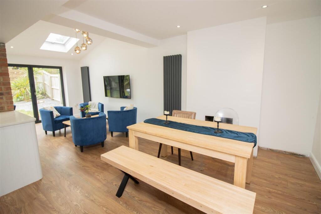 Kitchen/Family Room