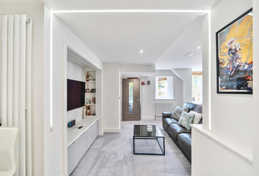 1311740-10-685296...