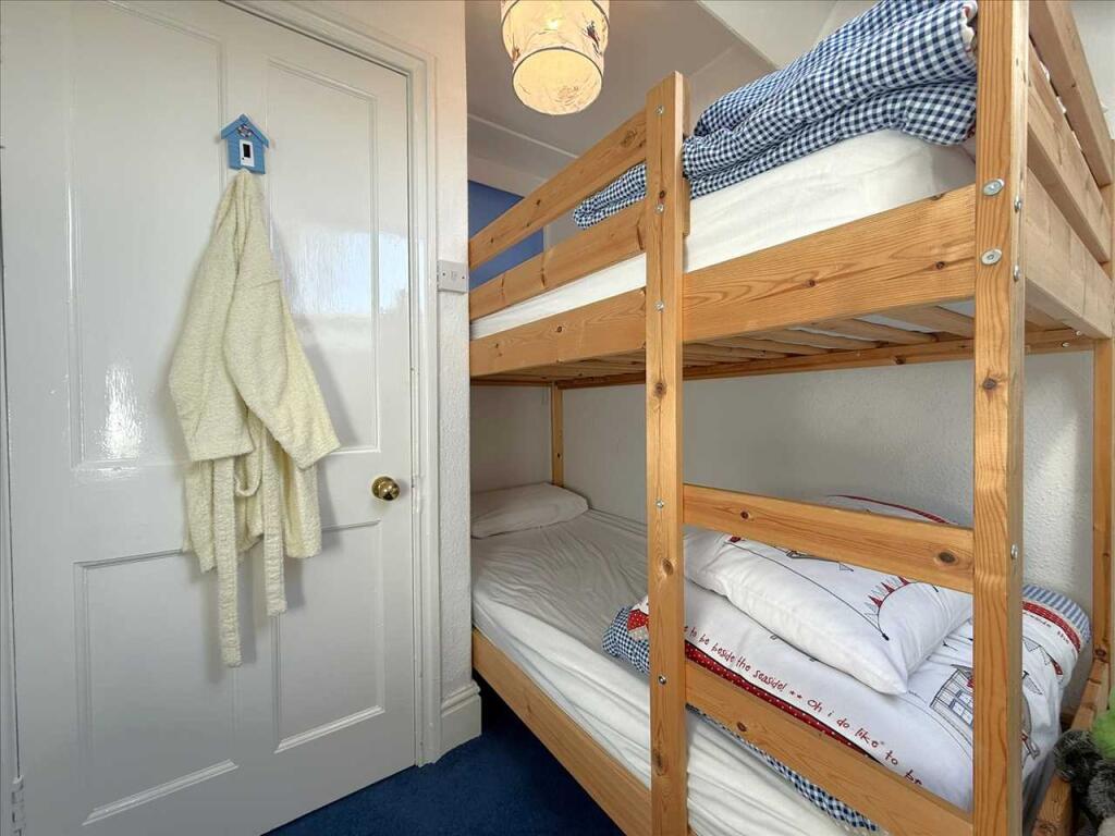 Bedroom (front)