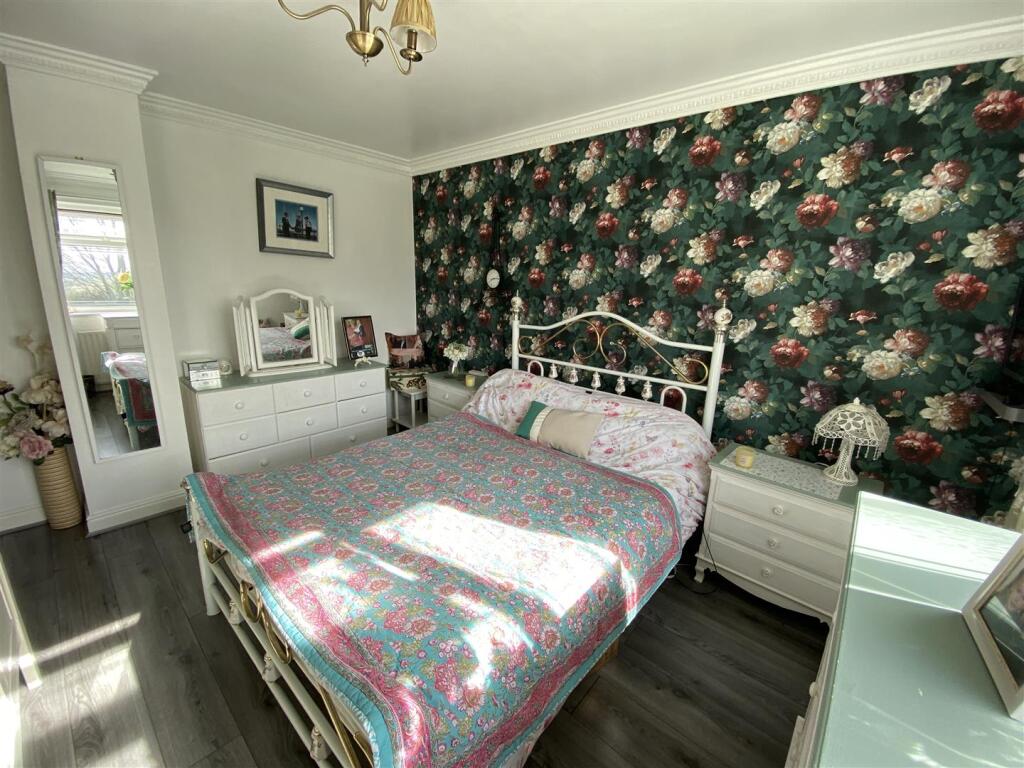 Bedroom no.1 front double:
