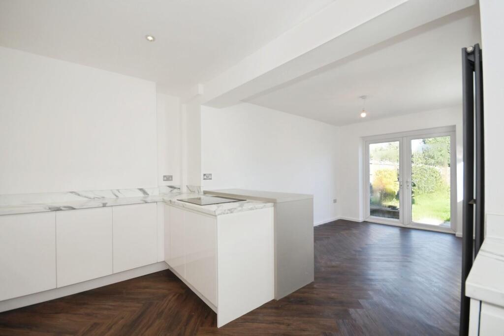 KITCHEN DINER 02.jpg