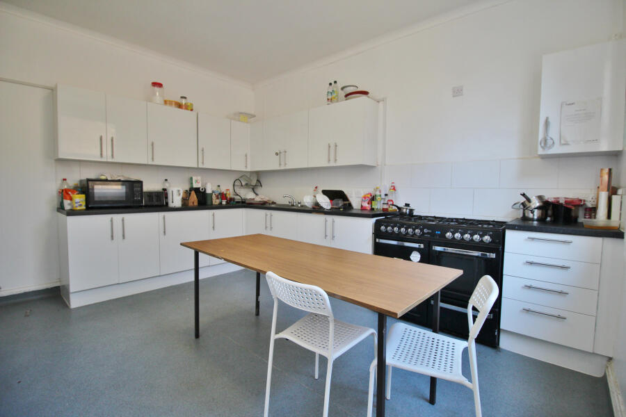 Communal Kitchen 2