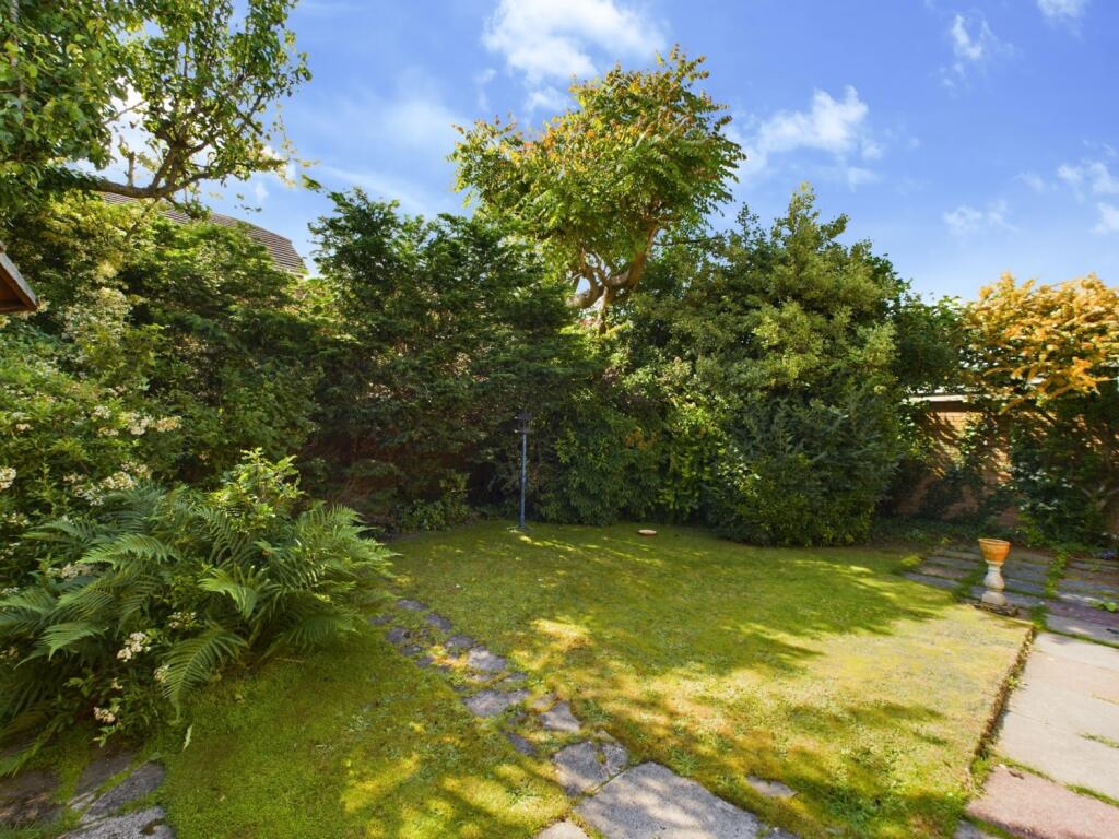 CAM02386G0-PR0074-STILL011