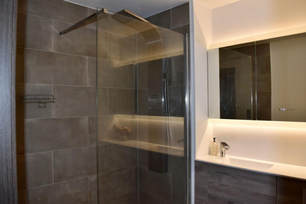 En-suite Shower Room