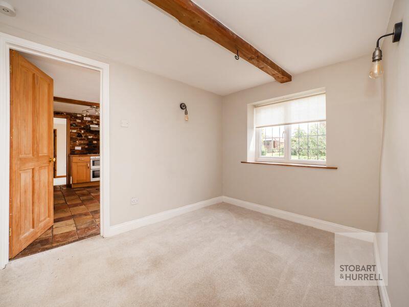 Dining Room to Kitchen 
