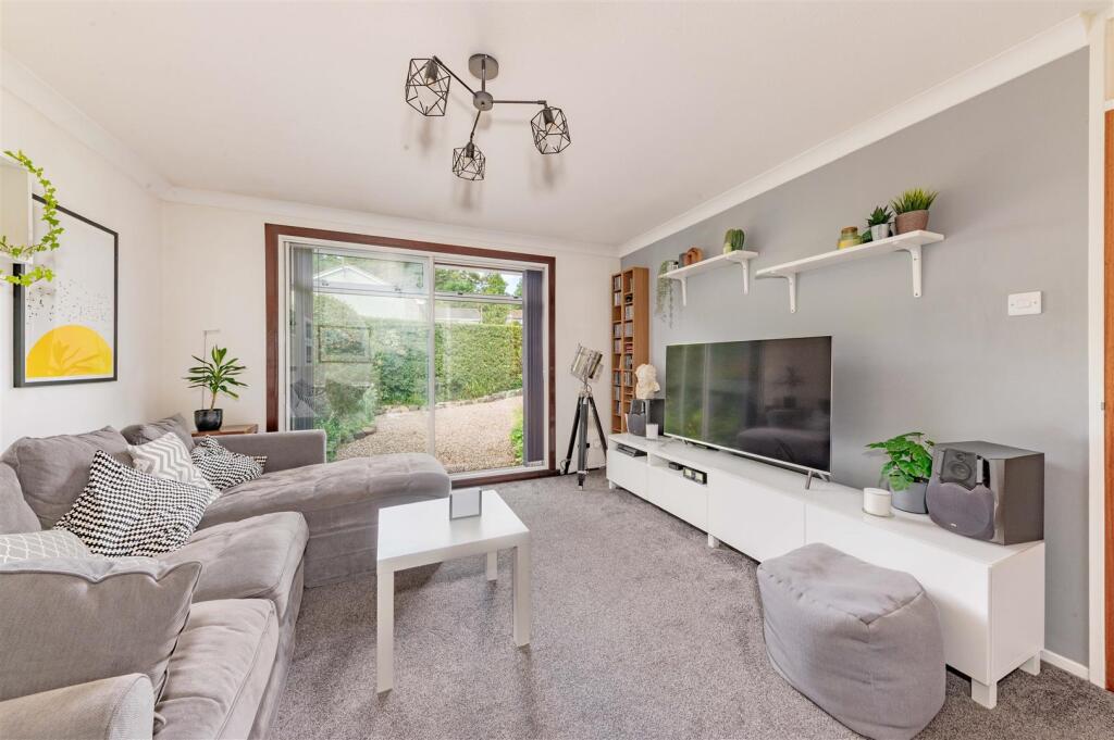 27 Hillview Road Balmullo-3.JPG