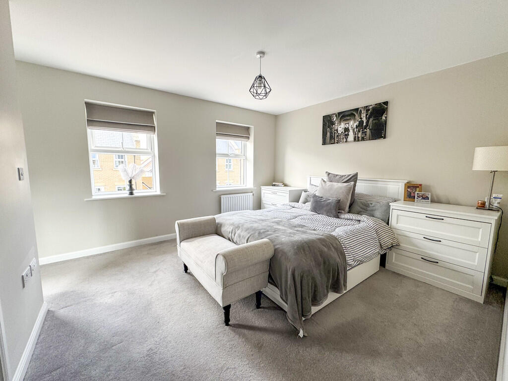 bed1 image1