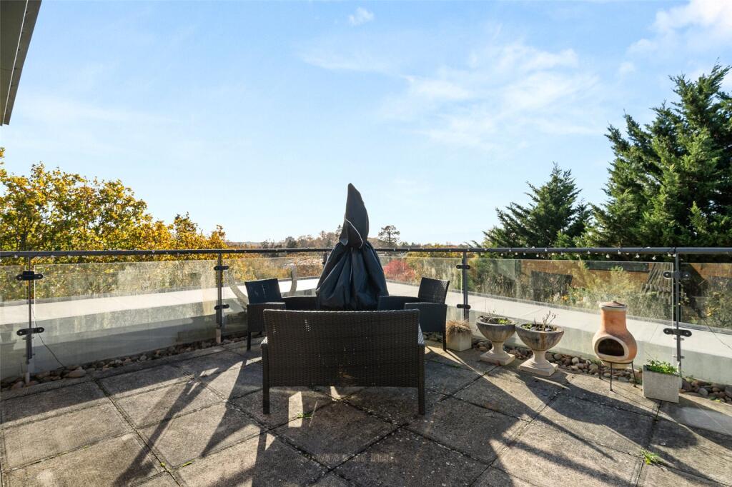 Mount Lane, Bracknell, Berkshire, RG12