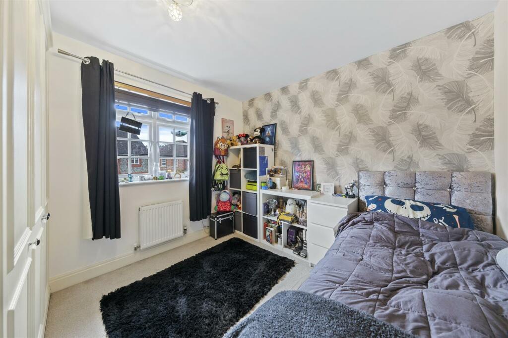 52GarwoodCresWeb28.jpg