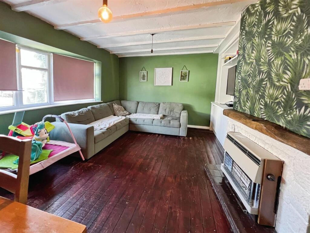Living &amp; Dining Room