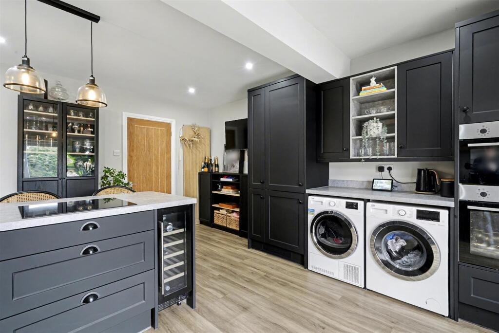 Living/Dining Kitchen