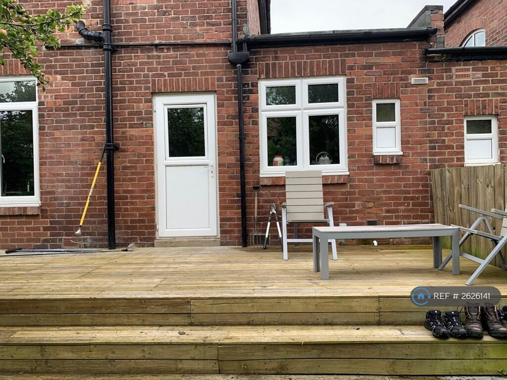 Rear Sun Deck