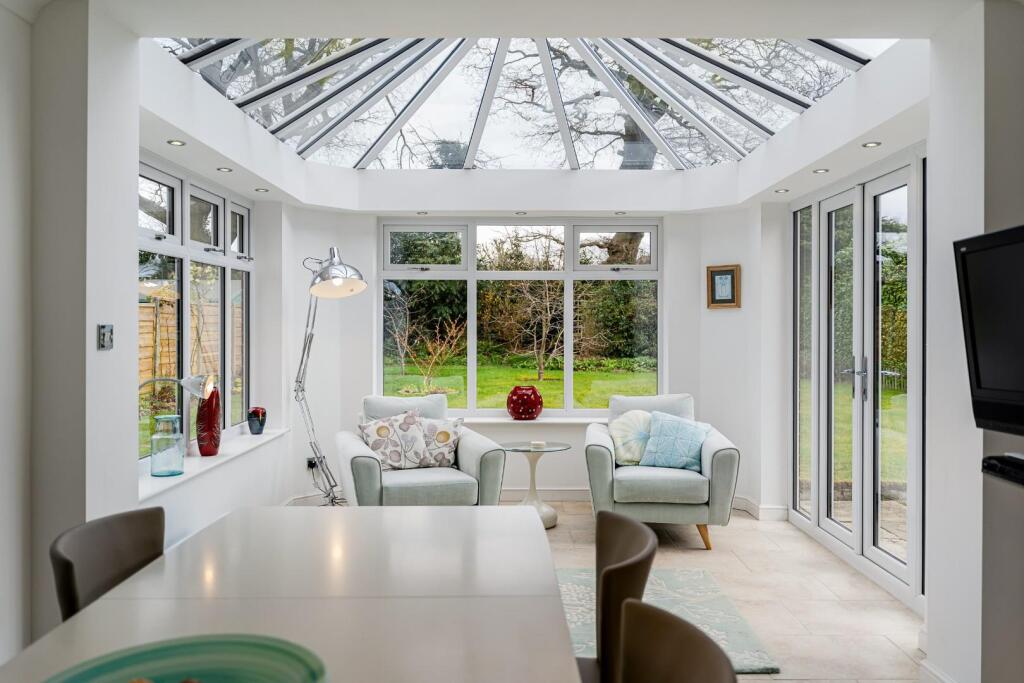 18 CROFT ROAD-60.jpg