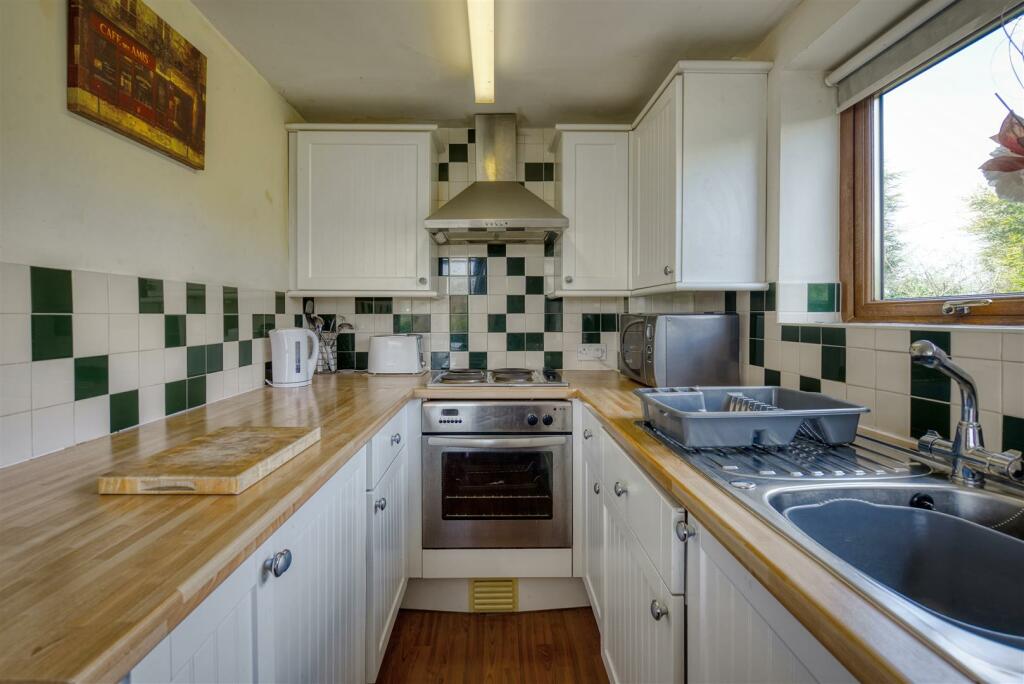 Lounge / Kitchen