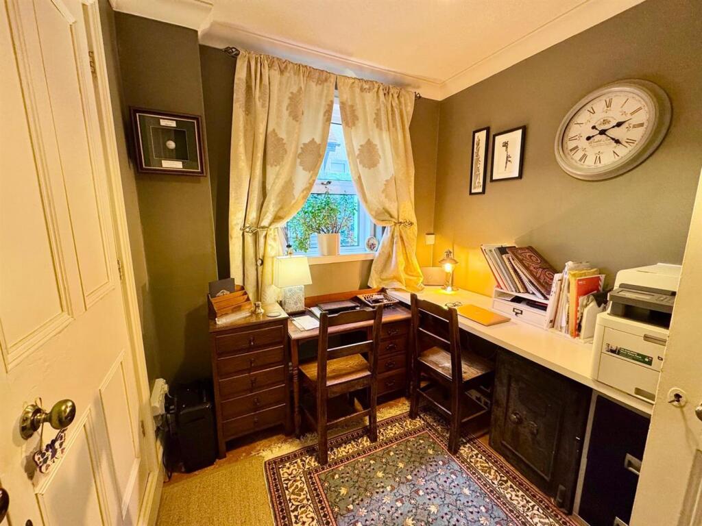 PHOTO-2025-11-19-17-59-55 (15).jpg