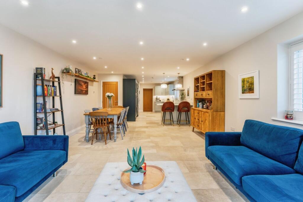 Kitchen/Family Room