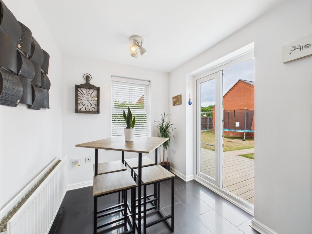 kitchen &amp; breakfast room