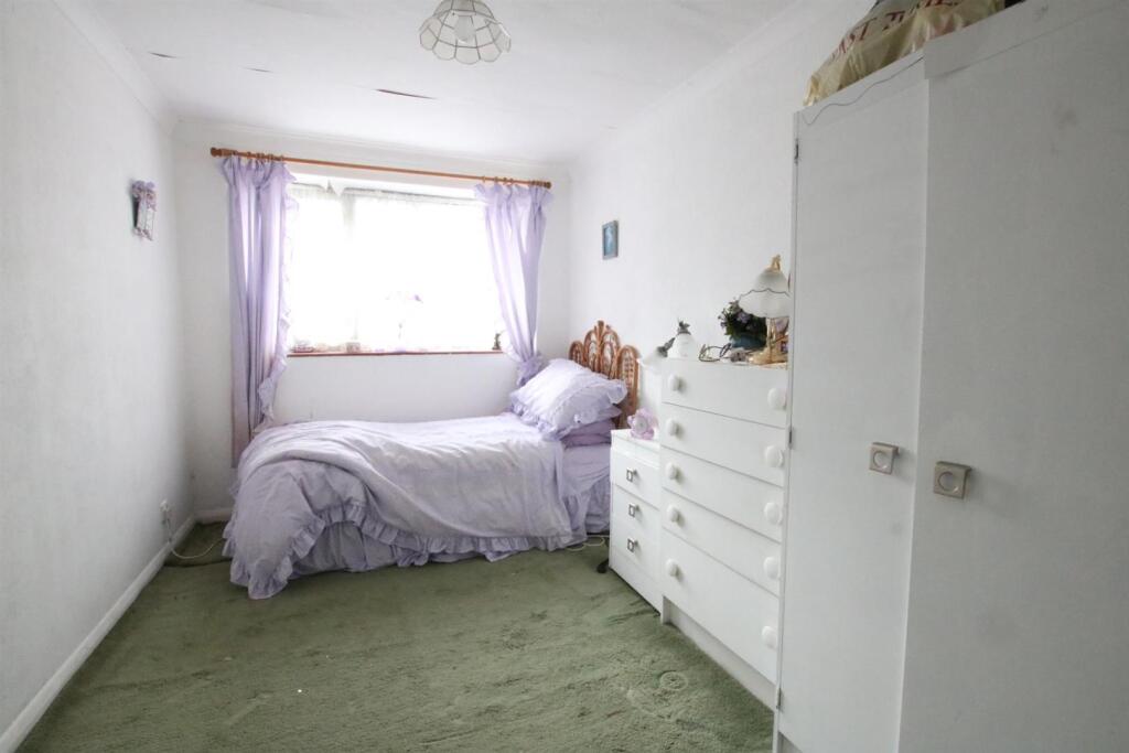 Bedroom 4.JPG