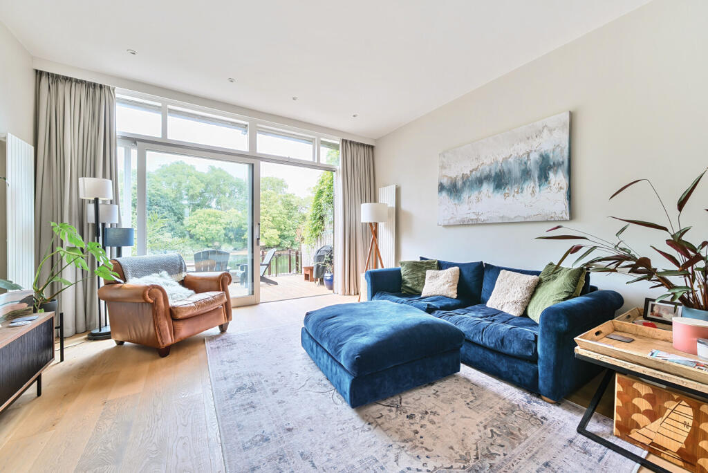 1328905-1-687faa0...