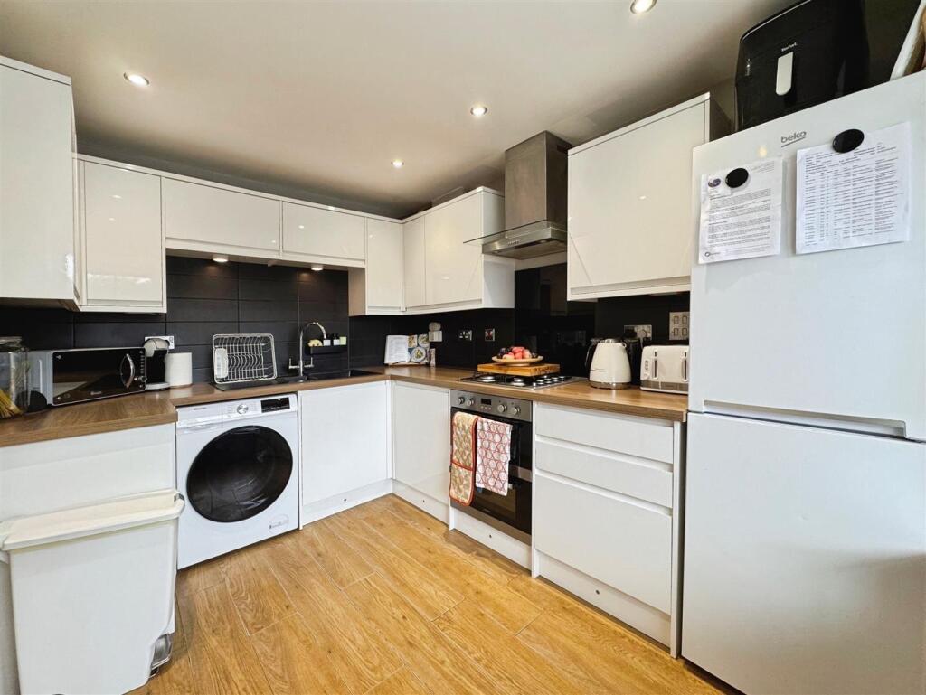 0ac78225-7-4E18-A709-2219CD3509BF-4721-00000406C90