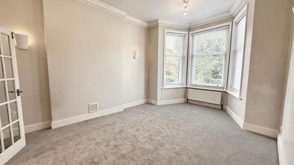 WhatsApp Image 2025-08-12 at 16.34.56_bc9113d3.jpg