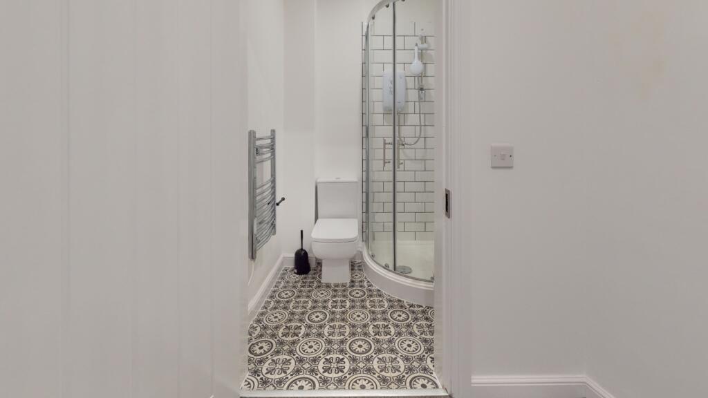 Plumptre-Court-F1-Bathroom
