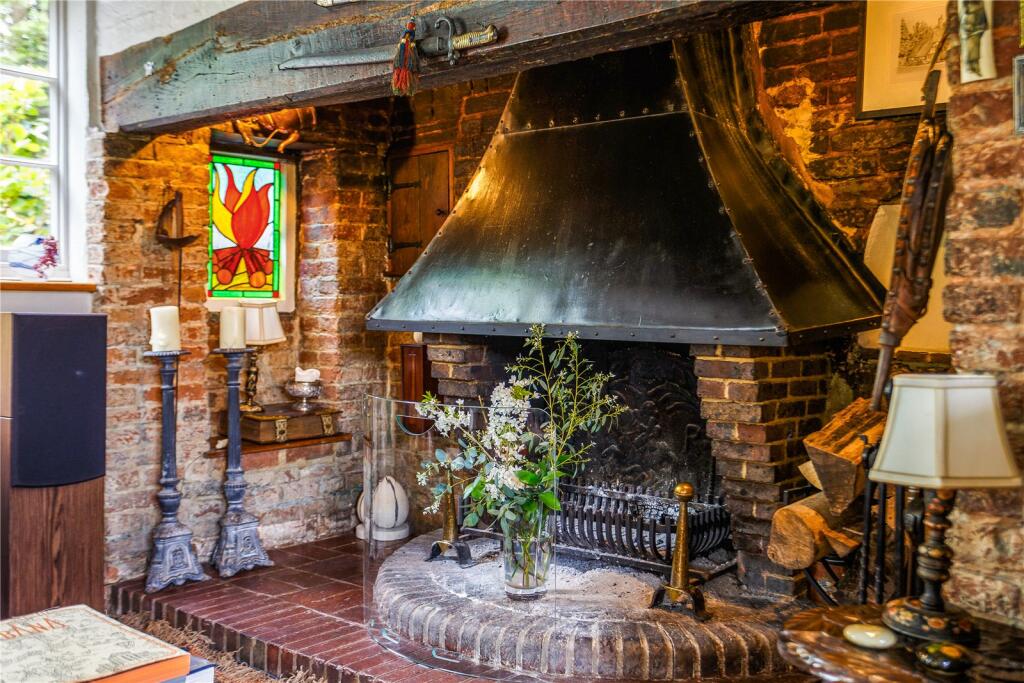 Drawing Rm Fireplace