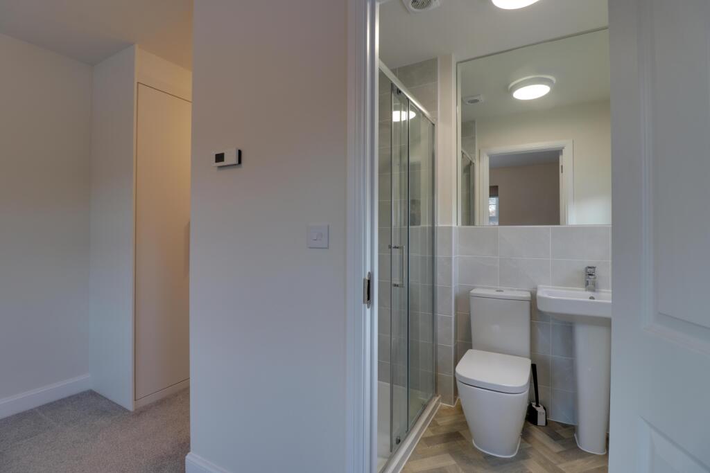 En-suite shower room 