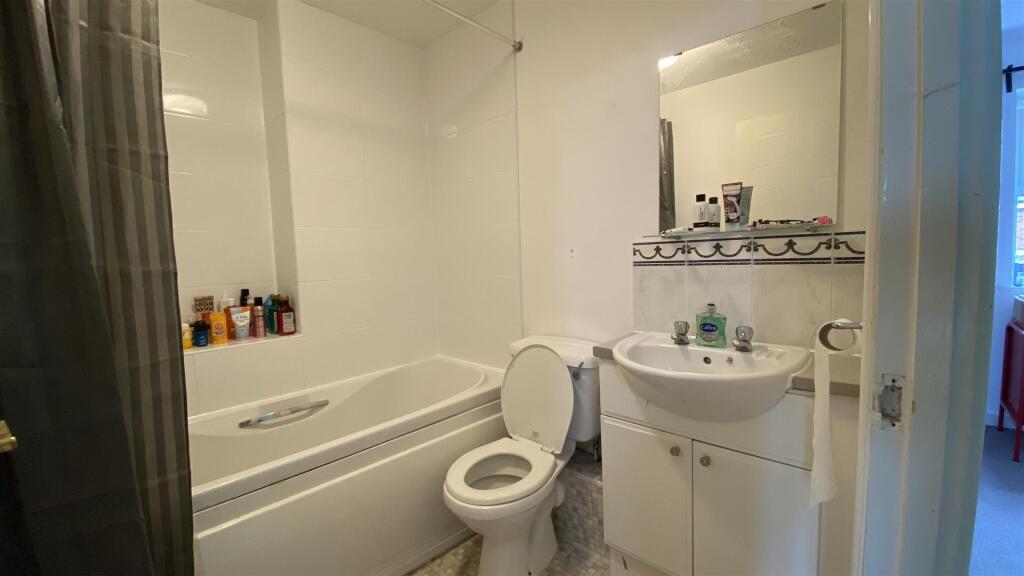 Bath11.jpg