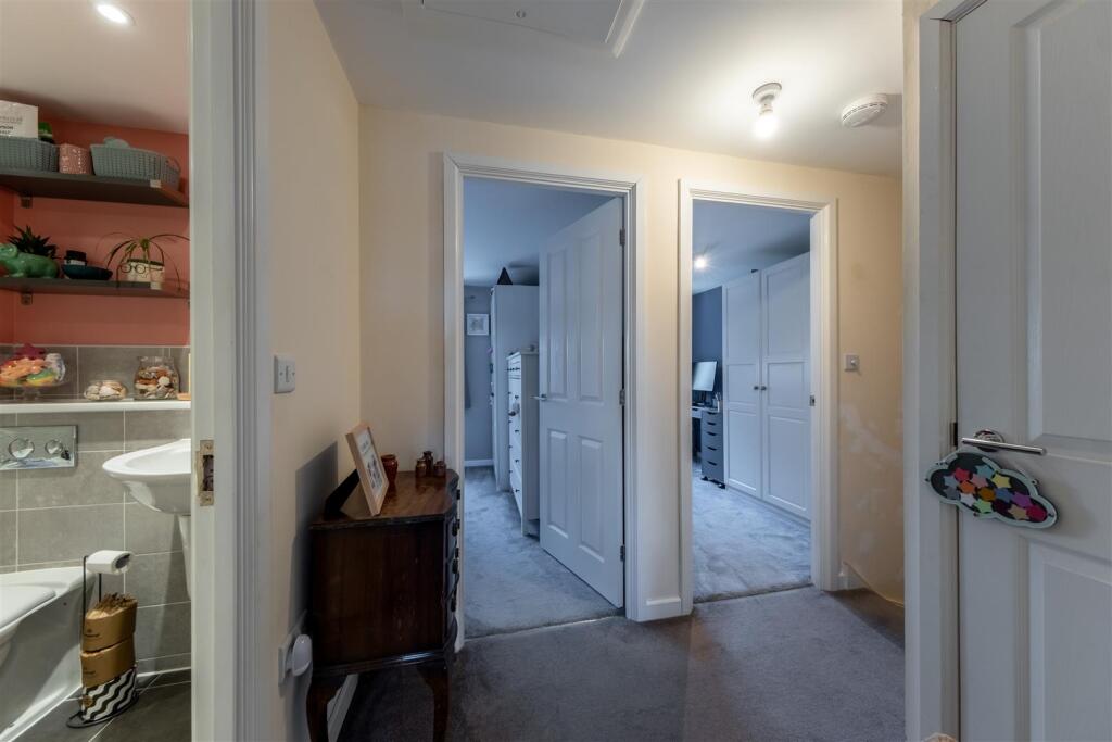 15 Wavell Way-026.jpg