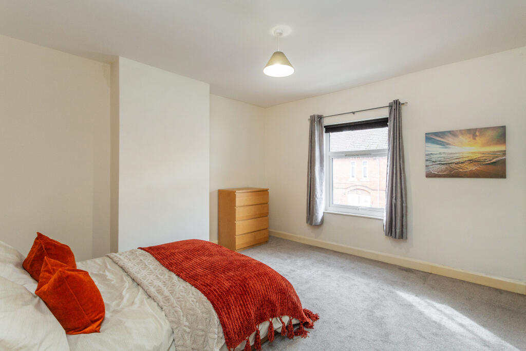 bedroom 1a
