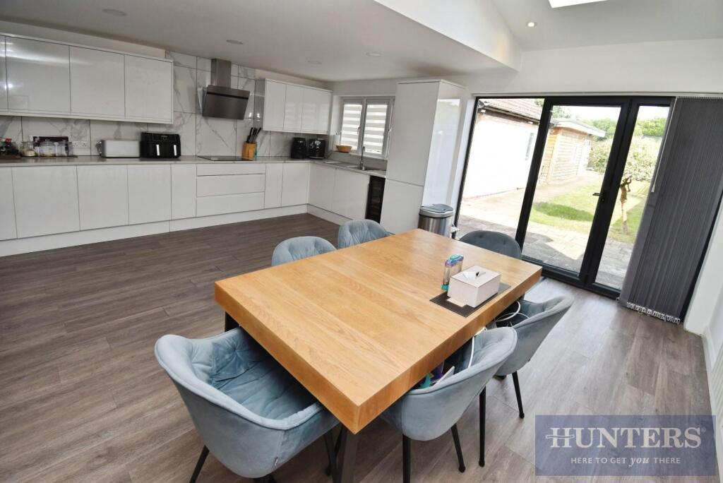 Family -Living-Kitchen