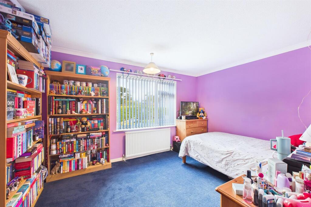Bedroom 2.jpg