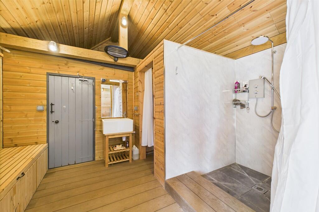 CAM01689G0-PR0470...