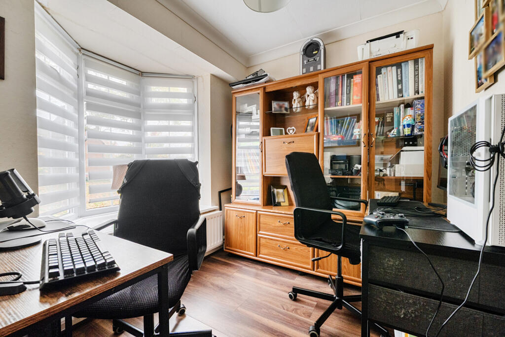 1374623-13-690dc9...