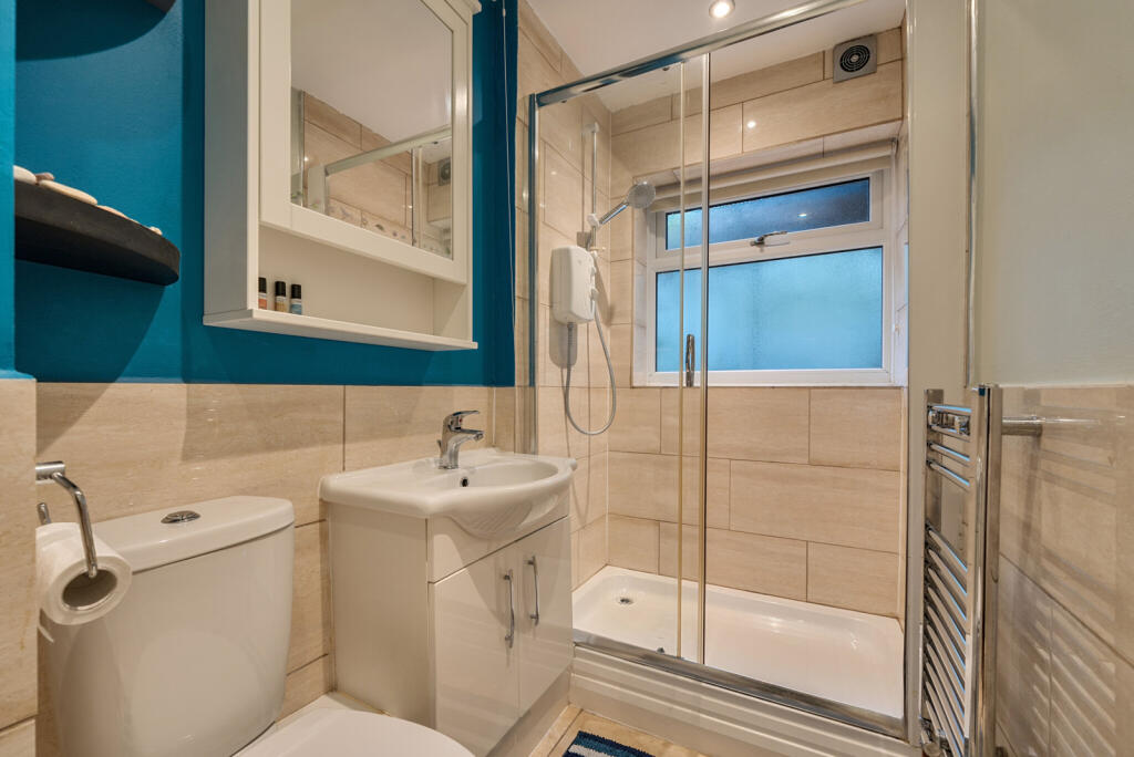 G/F Shower &amp; Wc