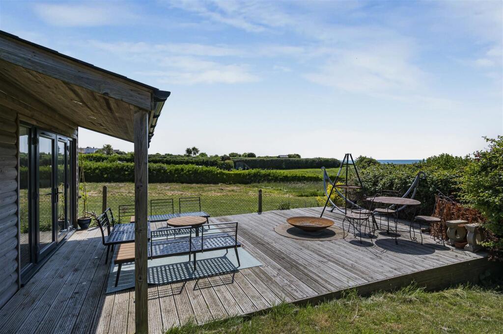 Summer House &amp; Views