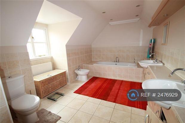 Onsuite To Master Bedroom