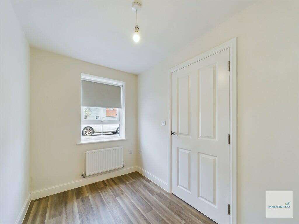 CAM03394G0-PR0095...