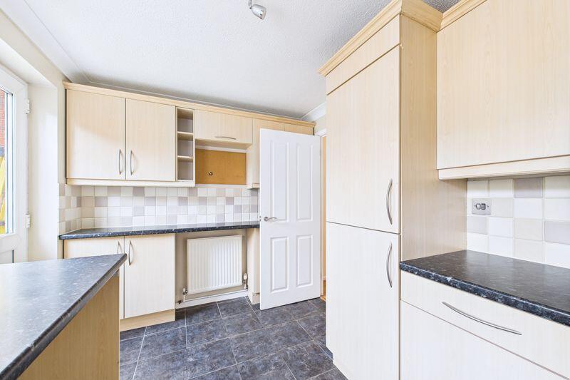 Kitchen side