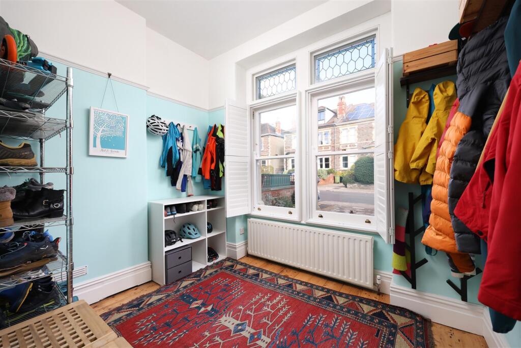44 Logan Road 2.JPG
