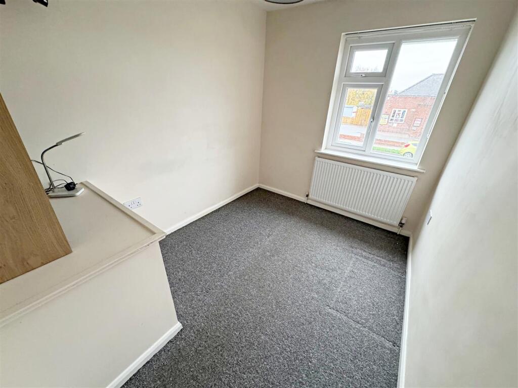 BEDROOM 3
