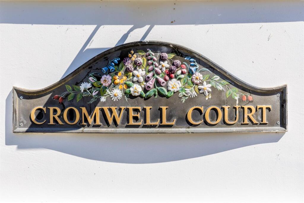 19CromwellCourt-1.jpg