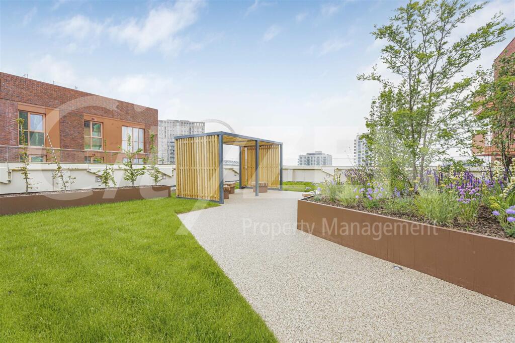 ROOF GARDEN