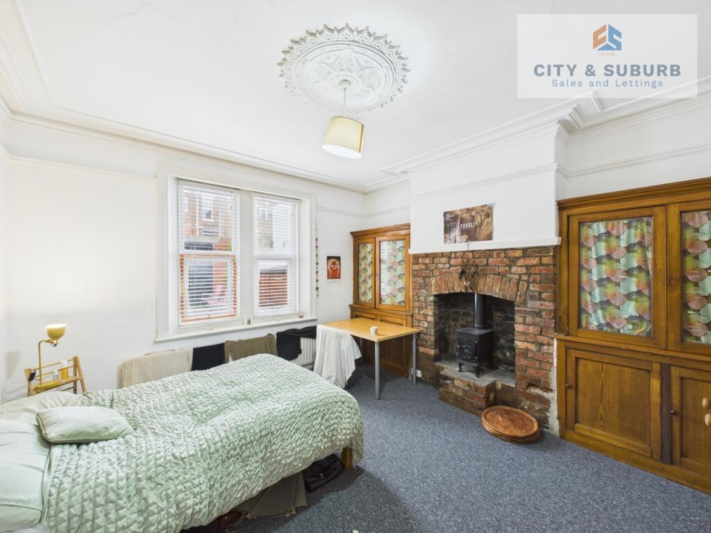 CGT75 - Marketing Images (3)